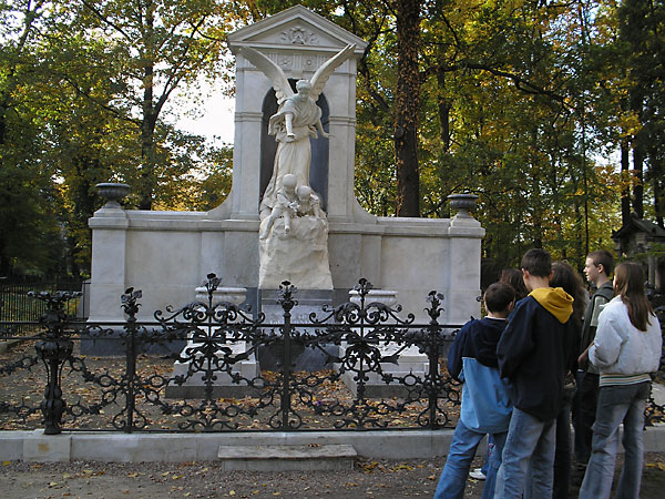 The tombstone of  Biedermann Family