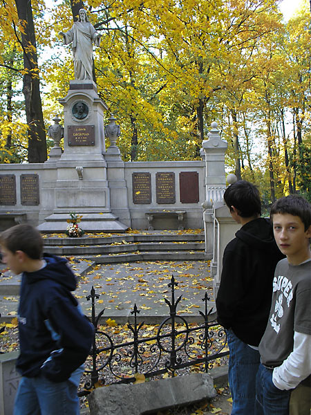 The tombstone of Grohman Family (the Old Cemetery, Ogrodowa Street).