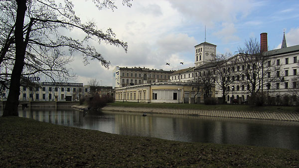 Ludwik Geyer's White Factory.